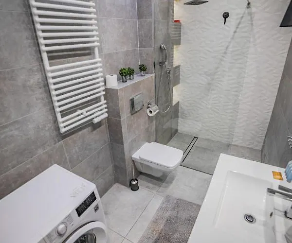 Nullo 3-bedroom By Bookinghost Krakow