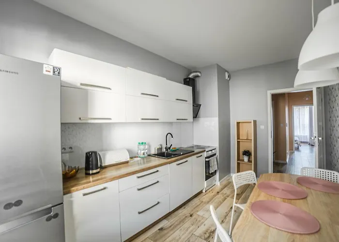 Nullo 3-bedroom By Bookinghost *