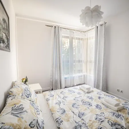 Nullo 3-bedroom By Bookinghost *