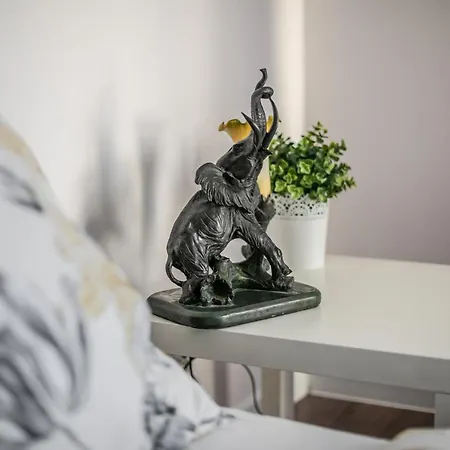 Nullo 3-bedroom By Bookinghost